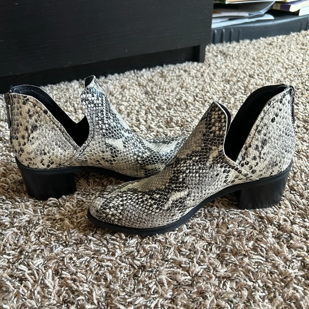 Blondo Eliza Waterproof Snakeskin Ankle Boots